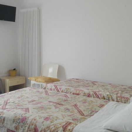 ريفا ديل غاردا Residence Ambra المظهر الخارجي الصورة