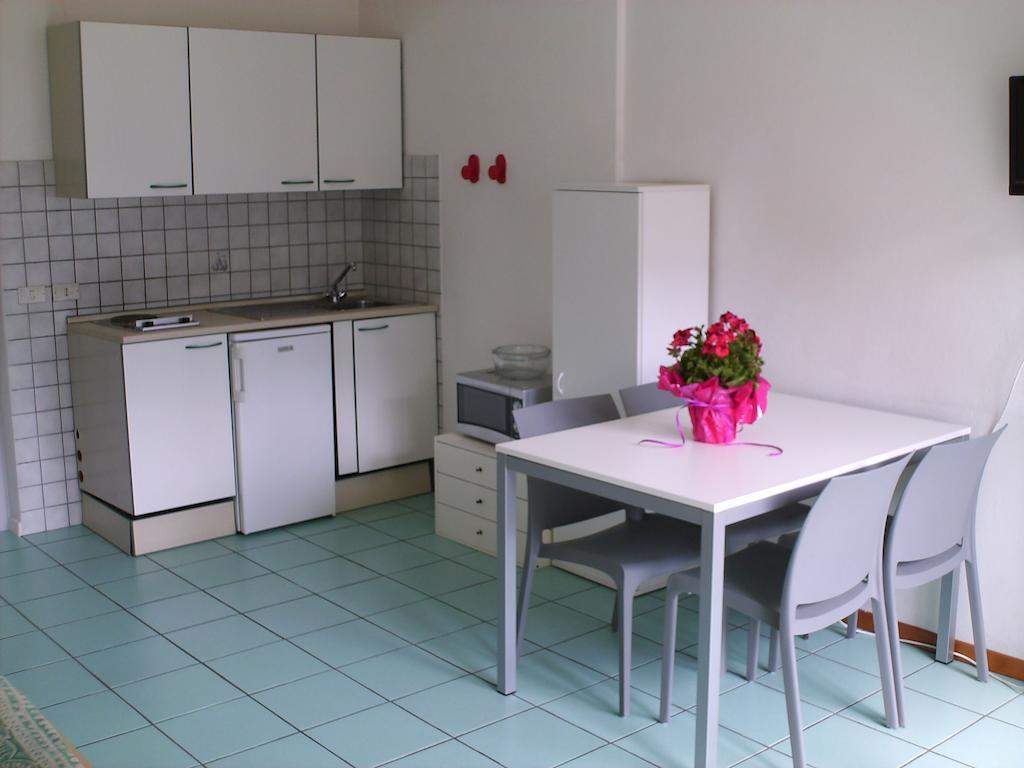 ريفا ديل غاردا Residence Ambra المظهر الخارجي الصورة