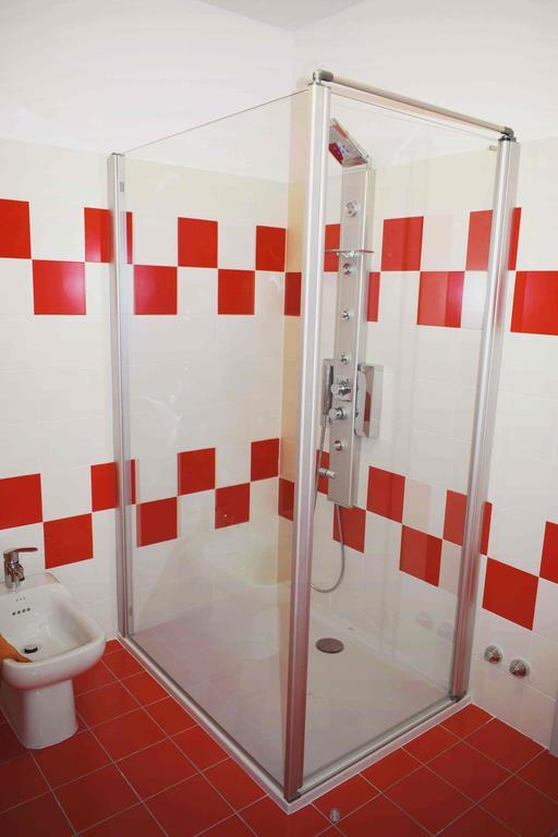 ريفا ديل غاردا Residence Ambra المظهر الخارجي الصورة